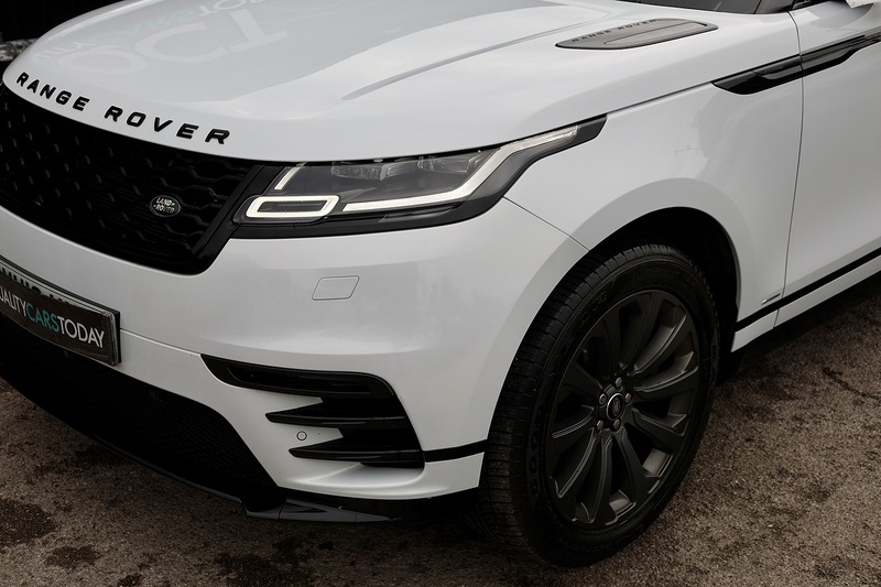 Land Rover Range Rover Velar D300 R-Dynamic S + Panoramic Roof + New Engine December 2024 Image 32