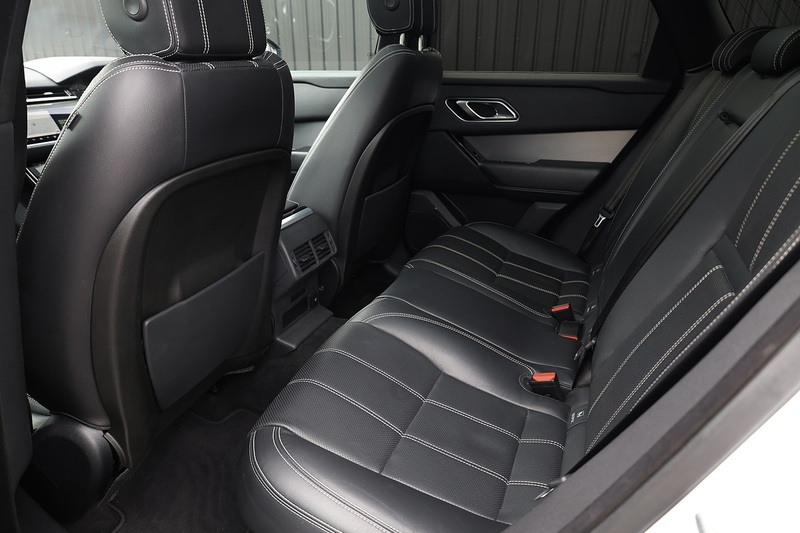 Land Rover Range Rover Velar D300 R-Dynamic S + Panoramic Roof + New Engine December 2024 Image 13