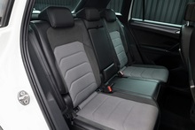 Volkswagen Tiguan TDI R-Line Pano Roof + LED Lights + Full History inc.Timing Belt - Thumb 15