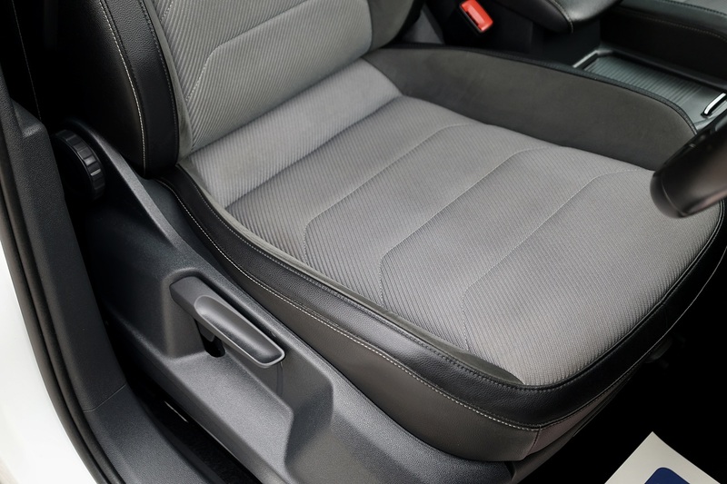 Volkswagen Tiguan TDI R-Line Pano Roof + LED Lights + Full History inc.Timing Belt Image 25
