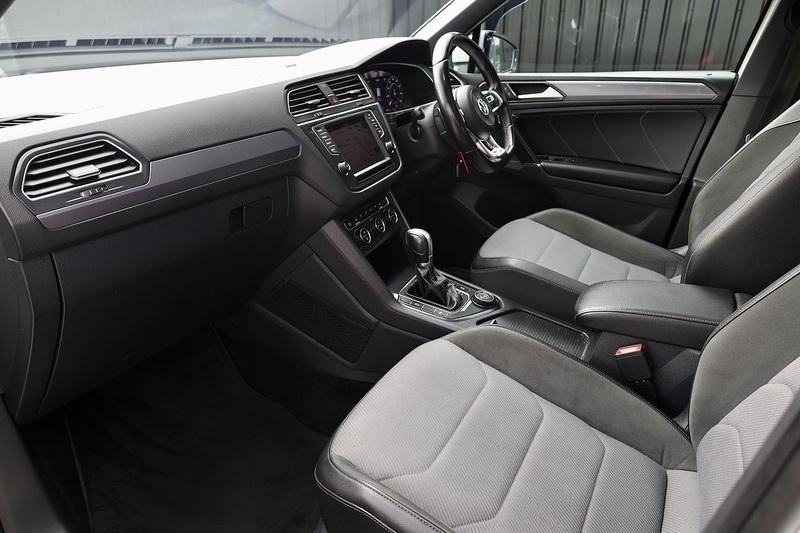 Volkswagen Tiguan TDI R-Line Pano Roof + LED Lights + Full History inc.Timing Belt Image 2