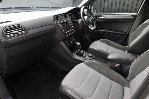 Pano Roof + LED Lights + Full History inc.Timing Belt