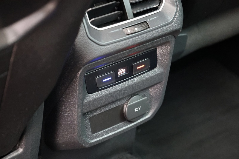 Volkswagen Tiguan TDI R-Line Pano Roof + LED Lights + Full History inc.Timing Belt Image 29