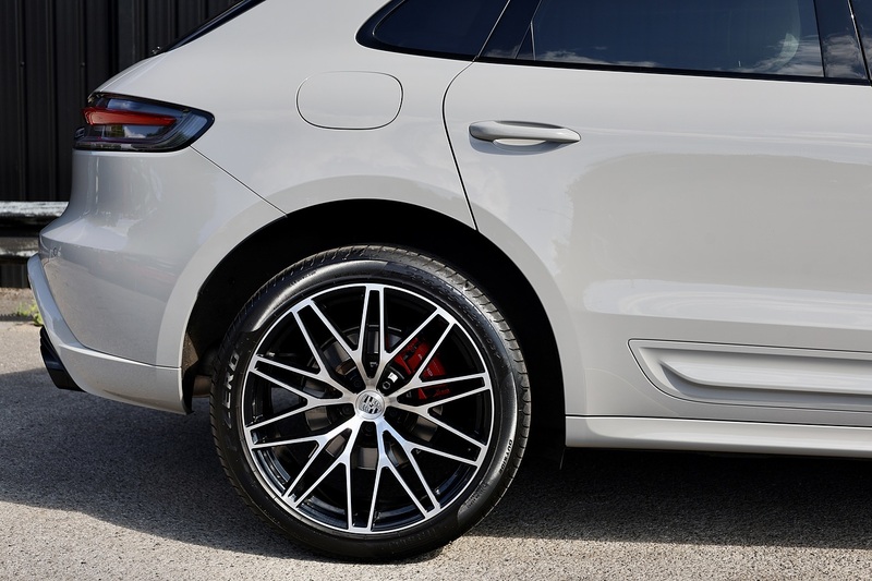 Porsche Macan S 1 Lady Owner + Porsche Warranty + Pano Roof + High Spec Image 18