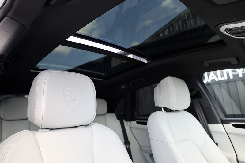 Porsche Macan S 1 Lady Owner + Porsche Warranty + Pano Roof + High Spec Image 11