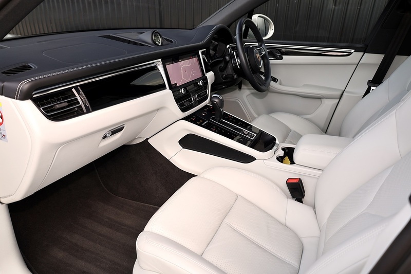 Porsche Macan S 1 Lady Owner + Porsche Warranty + Pano Roof + High Spec Image 2