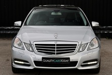 Mercedes-Benz E220 CDI Executive SE 2 Former Keepers + Just Serviced inc.Gearbox by MB + Pano Roof - Thumb 3