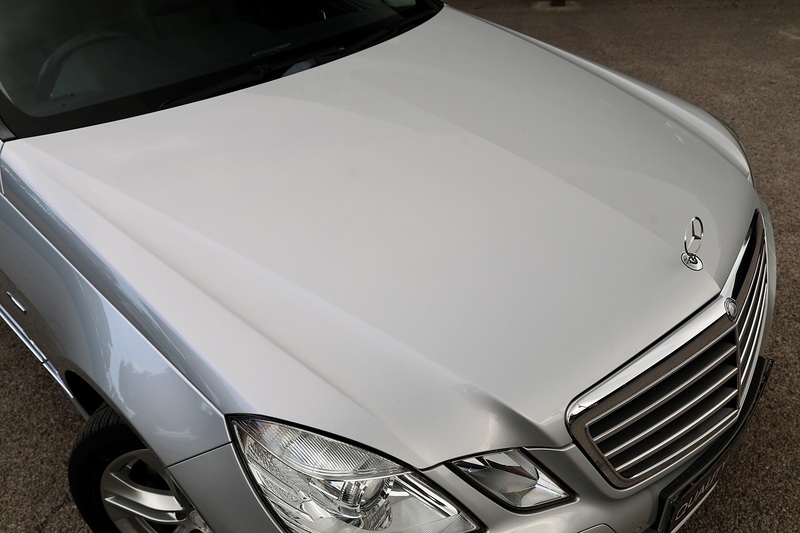 Mercedes-Benz E220 CDI Executive SE 2 Former Keepers + Just Serviced inc.Gearbox by MB + Pano Roof Image 7