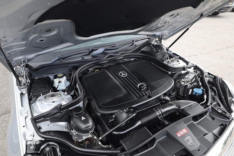 Mercedes-Benz E220 CDI Executive SE 2 Former Keepers + Just Serviced inc.Gearbox by MB + Pano Roof Image 11