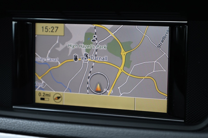 Mercedes-Benz E220 CDI Executive SE 2 Former Keepers + Just Serviced inc.Gearbox by MB + Pano Roof Image 18