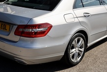 Mercedes-Benz E220 CDI Executive SE 2 Former Keepers + Just Serviced inc.Gearbox by MB + Pano Roof - Thumb 22