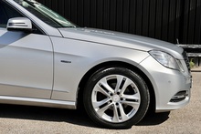Mercedes-Benz E220 CDI Executive SE 2 Former Keepers + Just Serviced inc.Gearbox by MB + Pano Roof - Thumb 24