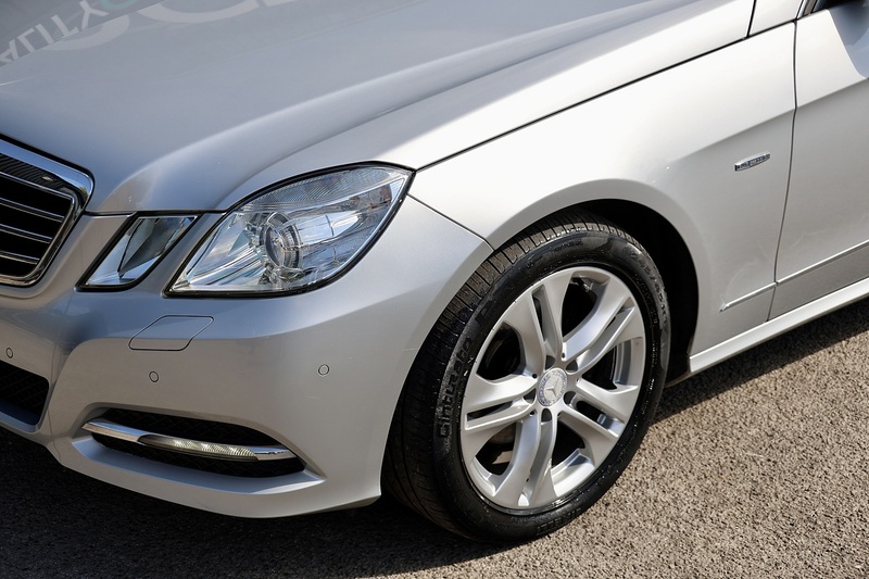 Mercedes-Benz E220 CDI Executive SE 2 Former Keepers + Just Serviced inc.Gearbox by MB + Pano Roof Image 26