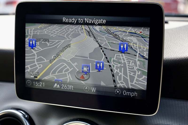 Mercedes-Benz GLA 220d Sport Premium Plus Panoramic Roof + Memory Pack + Reverse Cam + Very Rare Spec Image 19