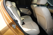 Mercedes-Benz GLA 220d Sport Premium Plus Panoramic Roof + Memory Pack + Reverse Cam + Very Rare Spec - Thumb 11