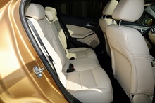 Mercedes-Benz GLA 220d Sport Premium Plus Panoramic Roof + Memory Pack + Reverse Cam + Very Rare Spec - Thumb 12