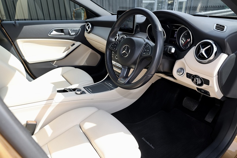 Mercedes-Benz GLA 220d Sport Premium Plus Panoramic Roof + Memory Pack + Reverse Cam + Very Rare Spec Image 5
