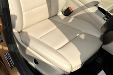 Mercedes-Benz GLA 220d Sport Premium Plus Panoramic Roof + Memory Pack + Reverse Cam + Very Rare Spec - Thumb 35