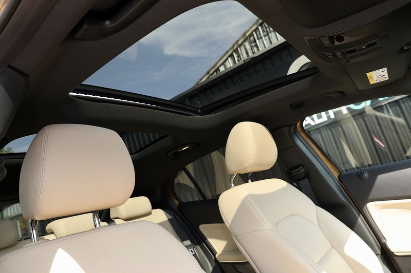 Mercedes-Benz GLA 220d Sport Premium Plus Panoramic Roof + Memory Pack + Reverse Cam + Very Rare Spec Image 6