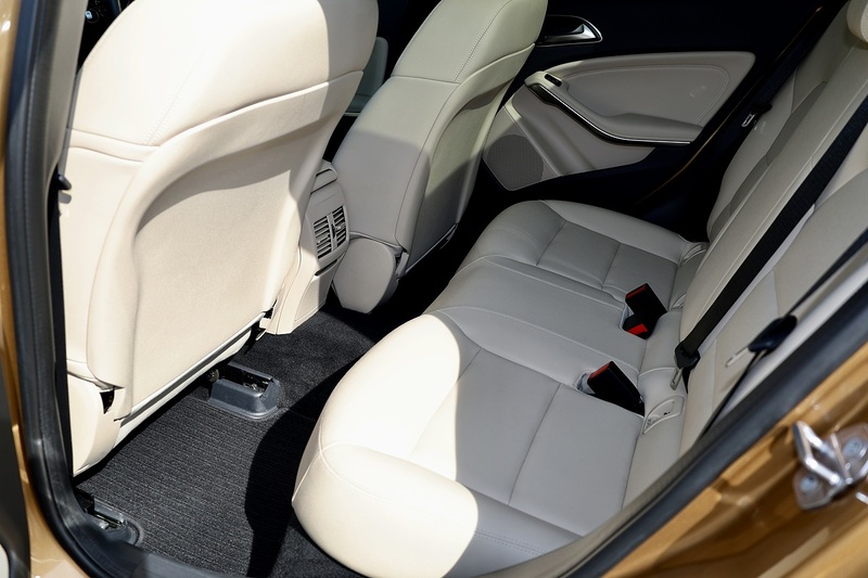 Mercedes-Benz GLA 220d Sport Premium Plus Panoramic Roof + Memory Pack + Reverse Cam + Very Rare Spec Image 36
