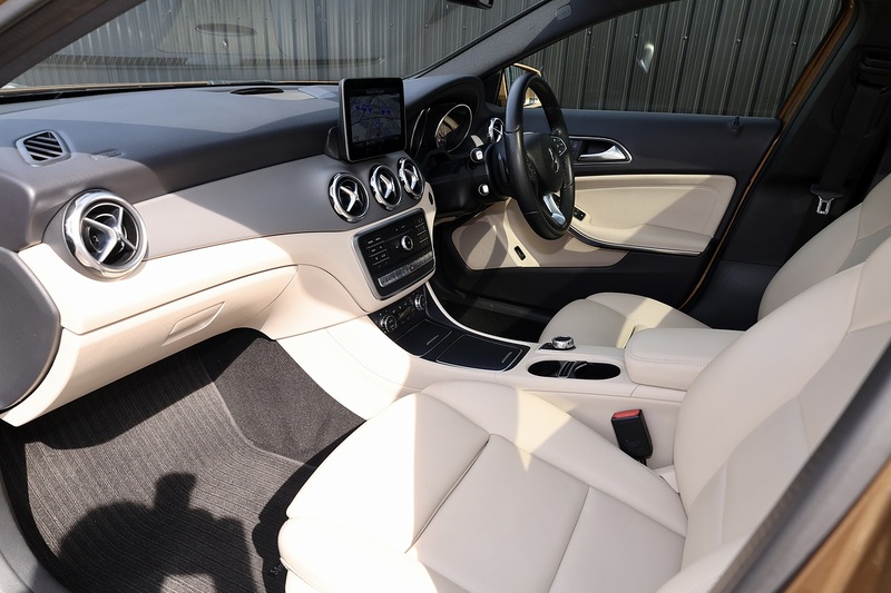 Mercedes-Benz GLA 220d Sport Premium Plus Panoramic Roof + Memory Pack + Reverse Cam + Very Rare Spec Image 2