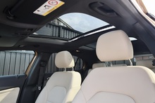 Mercedes-Benz GLA 220d Sport Premium Plus Panoramic Roof + Memory Pack + Reverse Cam + Very Rare Spec - Thumb 39