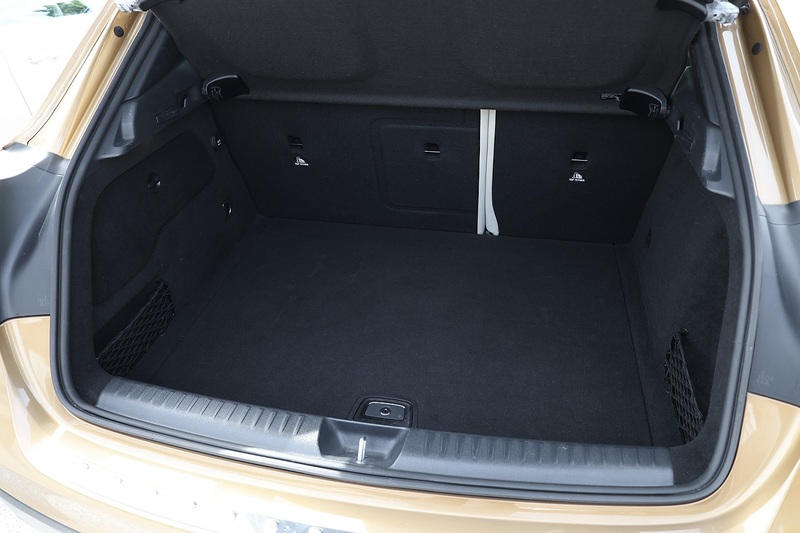 Mercedes-Benz GLA 220d Sport Premium Plus Panoramic Roof + Memory Pack + Reverse Cam + Very Rare Spec Image 52