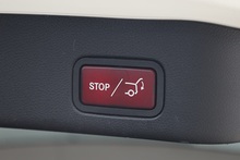 Mercedes-Benz ML 250 CDI Sport COMAND Online + Heated Seats - Thumb 25
