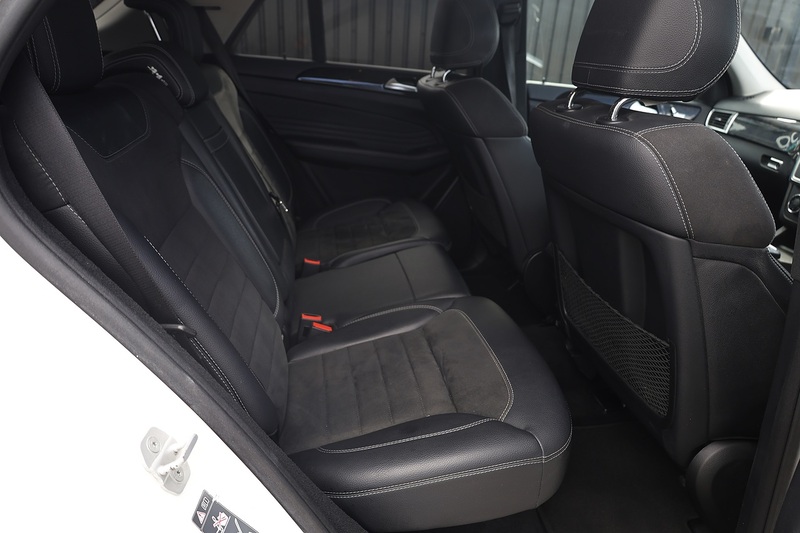 Mercedes-Benz ML 250 CDI Sport COMAND Online + Heated Seats Image 12