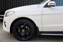 Mercedes-Benz ML 250 CDI Sport COMAND Online + Heated Seats - Thumb 31
