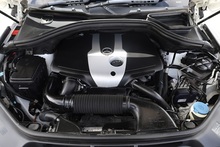 Mercedes-Benz ML 250 CDI Sport COMAND Online + Heated Seats - Thumb 34