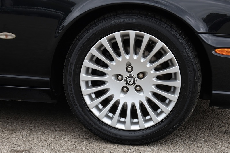 Jaguar XJ Sovereign 1 Owner from New + Desirable Specification + Lower Tax Bracket Image 37