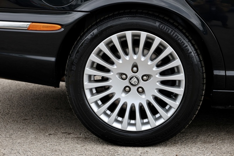 Jaguar XJ Sovereign 1 Owner from New + Desirable Specification + Lower Tax Bracket Image 38