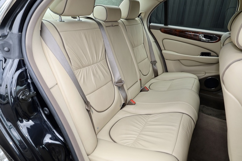 Jaguar XJ Sovereign 1 Owner from New + Desirable Specification + Lower Tax Bracket Image 26