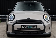 MINI Cooper Exclusive Auto 1 Lady Owner + MINI Warranty + Premium Plus Pack + Pano Roof - Thumb 3