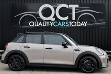 MINI Cooper Exclusive Auto 1 Lady Owner + MINI Warranty + Premium Plus Pack + Pano Roof - Thumb 6