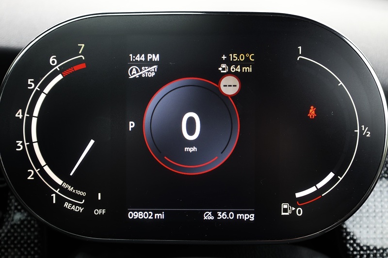 MINI Cooper Exclusive Auto 1 Lady Owner + MINI Warranty + Premium Plus Pack + Pano Roof Image 32
