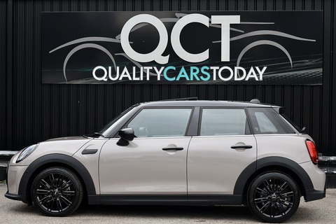 1 Lady Owner + MINI Warranty + Premium Plus Pack + Pano Roof