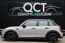 MINI Cooper Exclusive Auto 1 Lady Owner + MINI Warranty + Premium Plus Pack + Pano Roof - Thumb 1