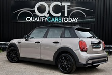 MINI Cooper Exclusive Auto 1 Lady Owner + MINI Warranty + Premium Plus Pack + Pano Roof - Thumb 8