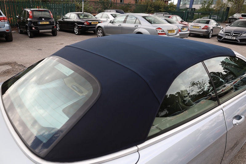 Mercedes-Benz E220 CDI AMG Sport Convertible 2 Former Keepers + Rare Spec + Air Scarf + COMAND Image 2