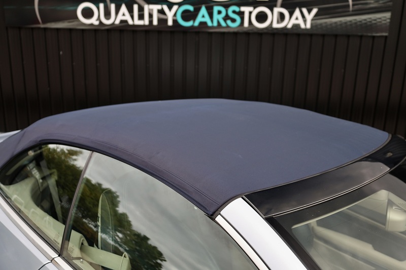 Mercedes-Benz E220 CDI AMG Sport Convertible 2 Former Keepers + Rare Spec + Air Scarf + COMAND Image 21