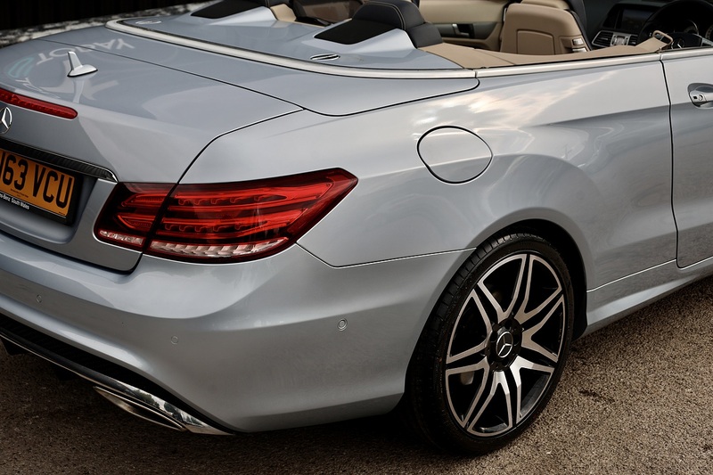 Mercedes-Benz E220 CDI AMG Sport Convertible 2 Former Keepers + Rare Spec + Air Scarf + COMAND Image 25