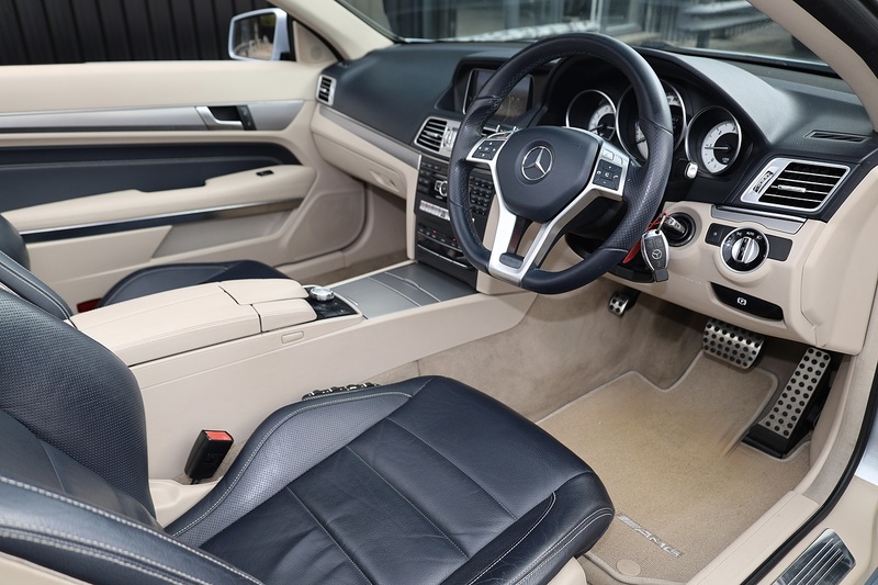 Mercedes-Benz E220 CDI AMG Sport Convertible 2 Former Keepers + Rare Spec + Air Scarf + COMAND Image 9