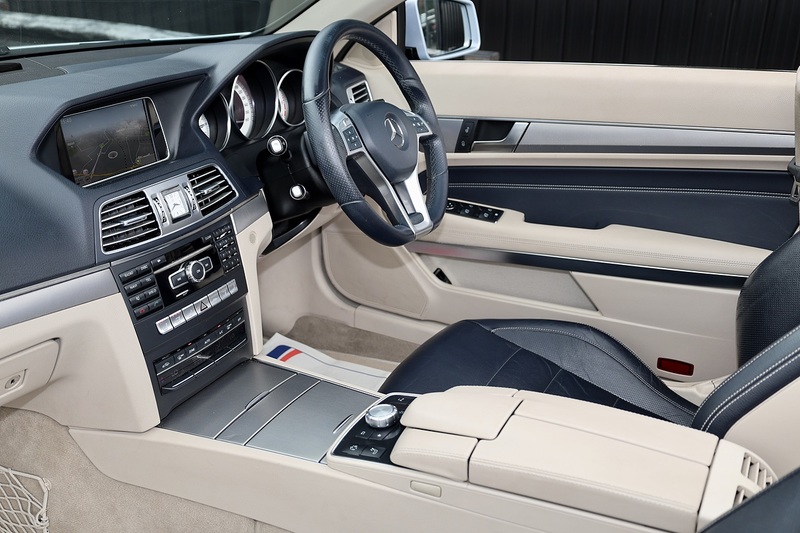 Mercedes-Benz E220 CDI AMG Sport Convertible 2 Former Keepers + Rare Spec + Air Scarf + COMAND Image 11