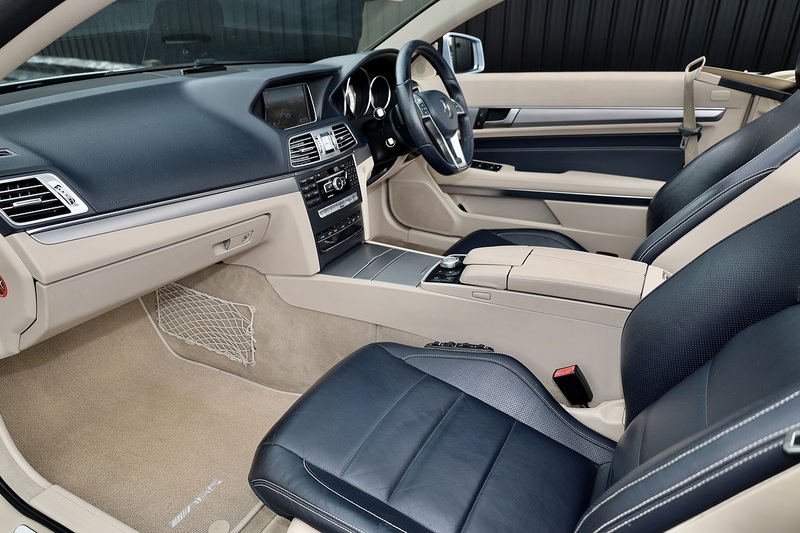 Mercedes-Benz E220 CDI AMG Sport Convertible 2 Former Keepers + Rare Spec + Air Scarf + COMAND Image 17