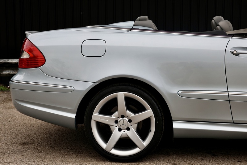Mercedes-Benz CLK 200K AMG Sport Convertible Last Lady Owner 10 Years + Rare Spec + Outstanding Condition Image 24