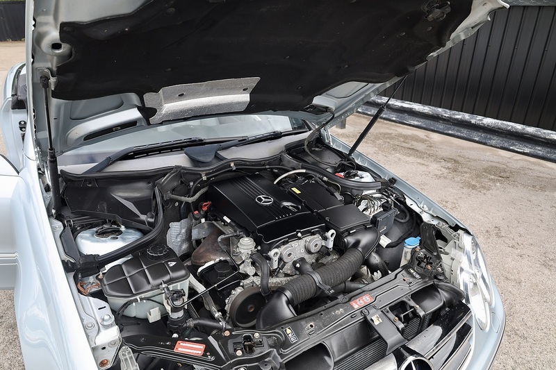 Mercedes-Benz CLK 200K AMG Sport Convertible Last Lady Owner 10 Years + Rare Spec + Outstanding Condition Image 31