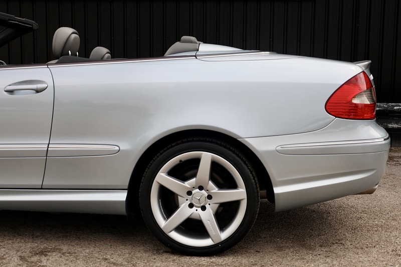 Mercedes-Benz CLK 200K AMG Sport Convertible Last Lady Owner 10 Years + Rare Spec + Outstanding Condition Image 34