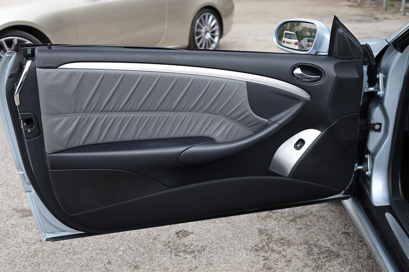 Mercedes-Benz CLK 200K AMG Sport Convertible Last Lady Owner 10 Years + Rare Spec + Outstanding Condition Image 27